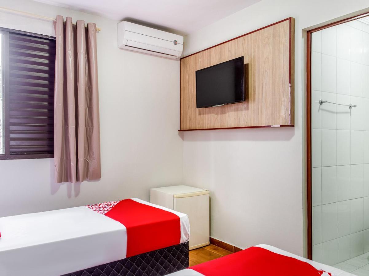Oyo Hotel Lisboa, Sao Jose Dos Campos Exterior photo